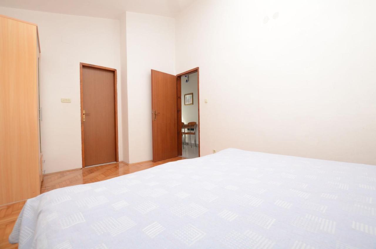 Apartments Josip Pavicini Екстер'єр фото