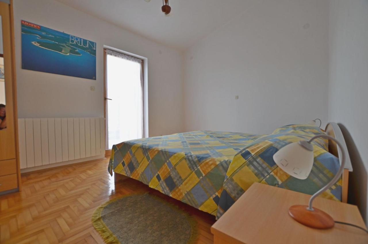 Apartments Josip Pavicini Екстер'єр фото